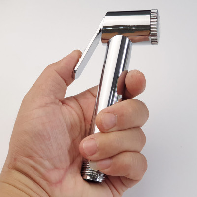 Bộ xịt vệ sinh tăng áp cao, chất liệu nhựa ABS mạ Chrome Eurolife EL-X08