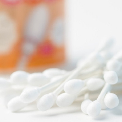 Combo hộp 110 chiếc tăm bông Sanyo kháng khuẩn an toàn cho bé + dụng cụ cọ rửa bình sữa - nội địa Nhật Bản