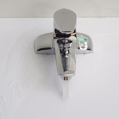 Vòi Lavabo nóng lạnh 2 chân Đồng mạ Chrome Eurolife EL-SUN 03 (Trắng bạc)