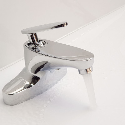 Vòi Lavabo nóng lạnh 2 chân Đồng mạ Chrome Eurolife EL-CAM03 (Trắng bạc)