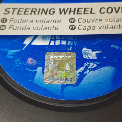 Bọc vô lăng xe hơi cao cấp sử dụng cho dòng xe ô tô có tay vô lăng hình chữ D cut như xe Suzuki XL7, Ertiga, KIA Seltos - Màu Đen/Đen