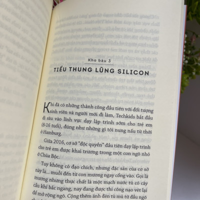 ƯỚC VỌNG VỀ QUỐC GIA LẬP TRÌNH: TỪ TIẾNG ANH ĐẾN TIẾNG CODE – Nguyễn Thanh Tùng – NXB Trẻ