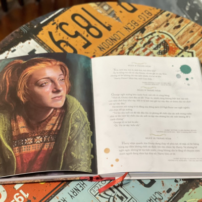 [Bìa cứng, minh họa in màu] HARRY POTTER - MỘT NĂM TRÀN NGẬP DIỆU KỲ - J.K.Rowling - Jim Kay minh họa – Nxb Trẻ