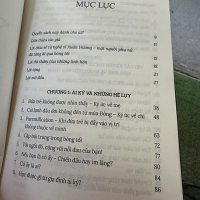 THOÁT KHỎI MÊ CUNG ÁI KỶ - Thư An – Mochibooks – NXB Thế Giới