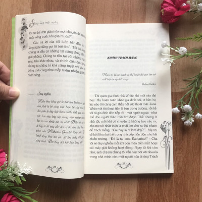 Sống Đẹp Mỗi Ngày - Hành Trang Cuộc Sống - Mạnh Mẽ Hơn Ngày Hôm Qua