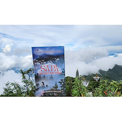 Sapa giữa trời mây trắng 