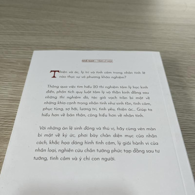 Sách - Đừng thách thức nhân tính (Nhã Nam HCM)