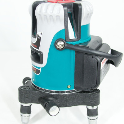 Máy cân bằng tia laser AKUZA AK-333 - Máy bắn cốt, cân mực, đánh thăng bằng laser 5 tia xanh - Hàng nhập khẩu, tặng kèm chân máy