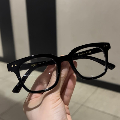 Kính Mắt Vuông Chống Ánh Sáng Xanh Gọng Nhựa Dày