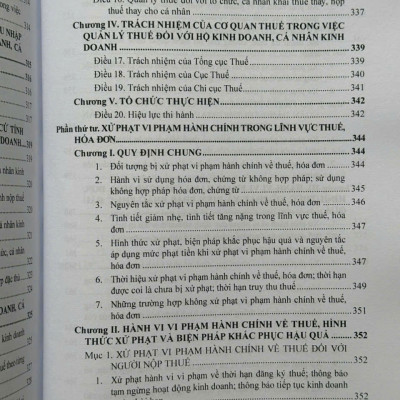 Sách Quy định chi tiết về Hóa Đơn, Chứng Từ theo Luật QUẢN LÝ THUẾ áp dụng trong các loại hình Doanh Nghiệp theo Nghị định số 70/2025/NĐ-CP (V2562T)