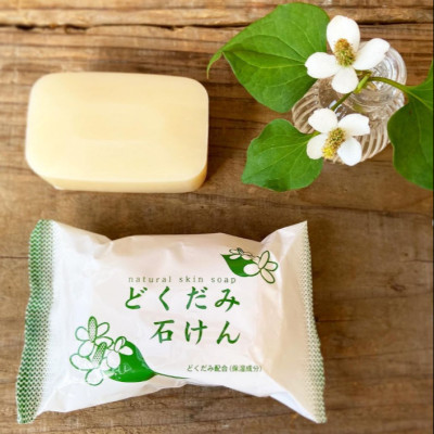 Xà Phòng Rửa Mặt Ngừa Mụn Chiết Xuất Lá Diếp Cá Chinoshio Dokudami Soap (130 G)
