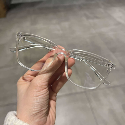 Kính Mắt vuông trong suốt nhựa dẻo thời trang