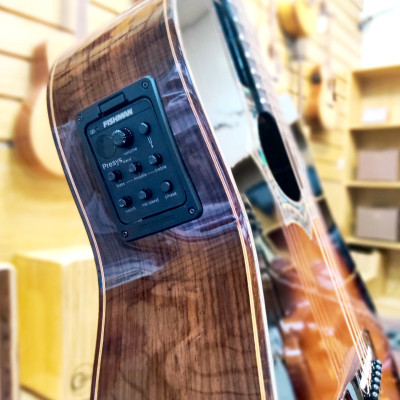Đàn Guitar Acoustic HANDMADE CUSTOM lỗ Thoát âm hình ovan Khảm trai