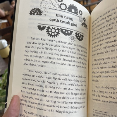 KHÔNG PHẢI SÓI NHƯNG CŨNG ĐỪNG LÀ CỪU – Lê Bảo Ngọc - Skybooks - AZ Việt Nam 