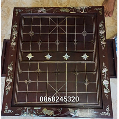 BÀN CỜ TƯỚNG GỖ GÕ KHẢM ỐC KẾT HỢP VỎ BÀO NGƯ XANH ĐỎ  KT 60×70×20CM 