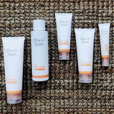 Sữa Rửa Mặt Trấng Da V12 Stella