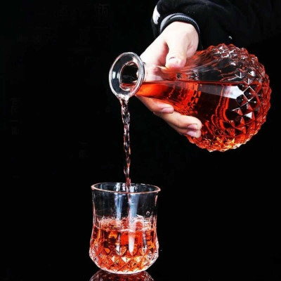 Bình Thủy Tinh Đựng Rượu (combo 4 cái) - Vỏ Chai Rượu Cao Cấp - Bình Đựng Rượu Thủy Tinh Đẹp (A1,A2,A8,B6)