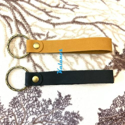 Móc khóa da bò cao cấp đơn giản & sang trọng màu đen Kalanos KMKN110-Den, Móc khóa da bò xịn thanh lịch thời trang