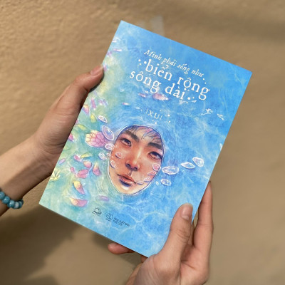 Cuốn sách: Mình Phải Sống Như Biển Rộng Sông Dài