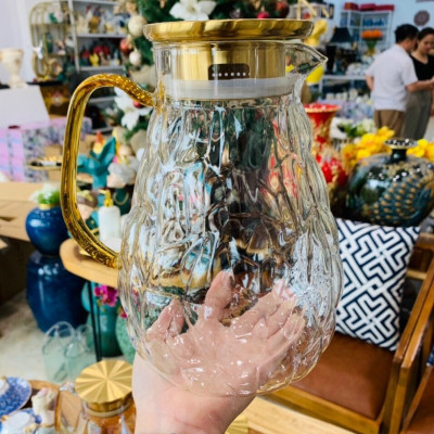 BÌNH ĐỰNG NƯỚC THỦY TINH CHỊU NHIỆT CAO CẤP MÀU VÀNG SANG TRỌNG - VD