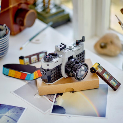 Đồ Chơi Lắp Ráp Máy Ảnh Retro LEGO CREATOR 31147 (261 chi tiết)