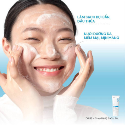 Sữa rửa mặt làm sạch dịu nhẹ Oribe Soft Touch dưỡng da ẩm mịn mềm mại dành cho mọi loại da