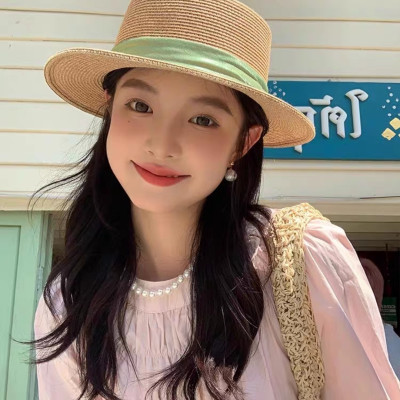 Nón đi biển mũ rộng vành vành bằng đai xanh chất liệu cói chống nắng thoáng mát thời trang Hàn Quốc  Chất liệu cói  Kiểu dáng thời trang chống nắng đi biển dạo phố du lịch là sản phẩm hoàn hảo cho những ai yêu thích phong cách thời trang Hàn Quốc.