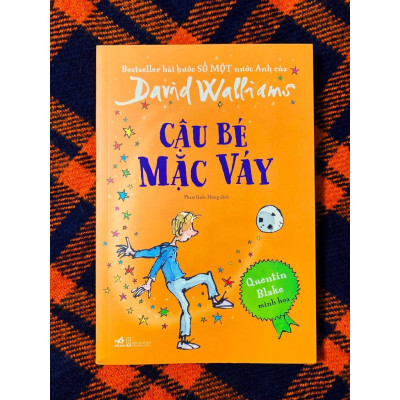 Sách - Cậu bé mặc váy (David Walliams)