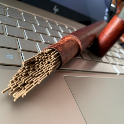 Nhang trầm hương Phi Long 10g - sản phẩm thân thiện môi trường sống