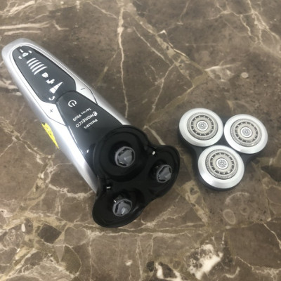 Máy cạo râu khô và ướt cao cấp Philips Norelco S9311/84