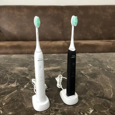 Bàn chải đánh răng điện Philips HX2421/02, HX2421/05  - Hàng nhập khẩu