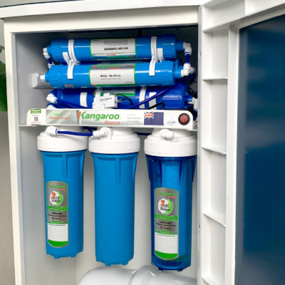 Máy Lọc Nước Kangaroo RO MACCA KGMC09VTU (9 lõi - vỏ tủ VTU màu xanh) - Hàng Chính Hãng