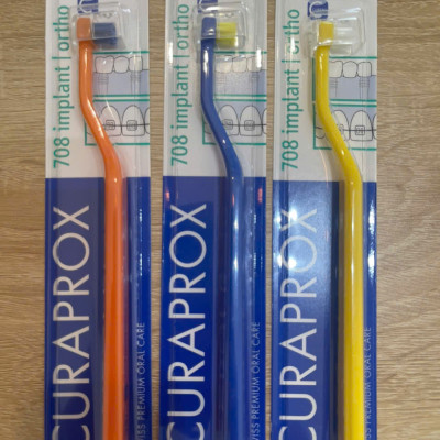 Bàn chải răng niềng, implant CS 708 - Curaprox