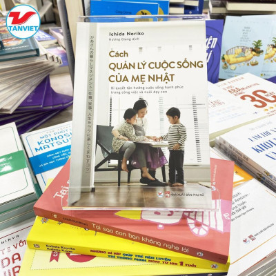 Sách - Cách Quản Lý Cuộc Sống Của Mẹ Nhật - Tân Việt Books