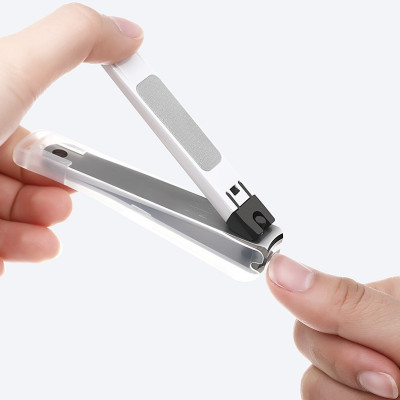 Bấm Móng Tay Cỡ Trung Type W001 Kai Razor 37411-KE0108 (Màu Trắng)