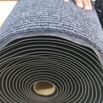 Thảm chùi chân cầu thang máy