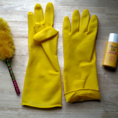 Găng tay cao su rửa chén - Găng tay cao su se viền màu vàng