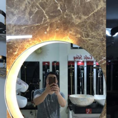 GƯƠNG ĐÈN LED CẢM ỨNG TRÒN VIỀN BÁN NGUYỆT