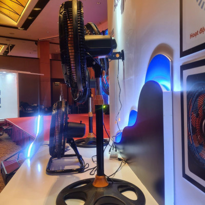 Quạt Đứng Asia DTB1601 Công Suất 80W Màu Đỏ Đen - Hàng chính hãng