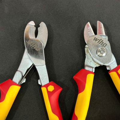 Bộ Kìm cắt cáp Wiha 43662 và Kìm cắt cộng lực Wiha 38191 cách điện 1000V.