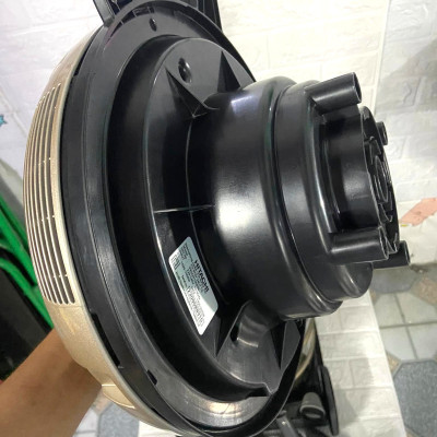 Máy hút bụi công nghiệp Hitachi CV-970Y 24CV TG dung tích 21L công suất 2200W xuất xứ Thái Lan - Hàng chính hãng