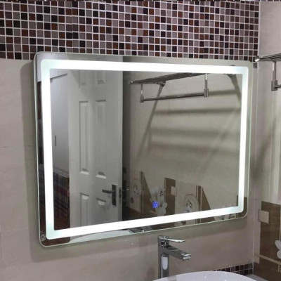 GƯƠNG TREO PHÒNG TẮM CẢM ỨNG ĐÈN LED CHỮ NHẬT CAO CẤP 700x500 cm (có nút cảm ứng bật tắt)