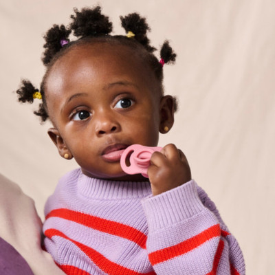 Ty Ngậm Silicon Siêu Nhẹ Cho Bé Tommee Tippee Ultra Light 0-6 Tháng (Vỉ Đơn)