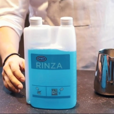 Dung dịch làm sạch vòi đánh sữa máy pha cà phê Urnex RINZA - Chuyên cho máy pha cappuccino - Hàng nhập khẩu