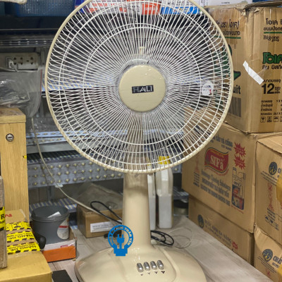 Quạt lửng Hali LU168C công suất 47W, thiết kế trang trọng tinh tế, 3 tốc độ gió - Hàng chính hãng - Bảo hành 12 tháng