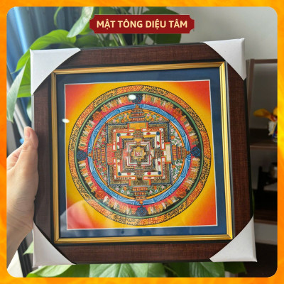 Tranh Mandala Kalachakra chú OM Nepal 27cm có khung kính tranh Kim cang họa sư vẽ tay thủ công (ngẫu nhiên) Mật tông Diệu Tâm