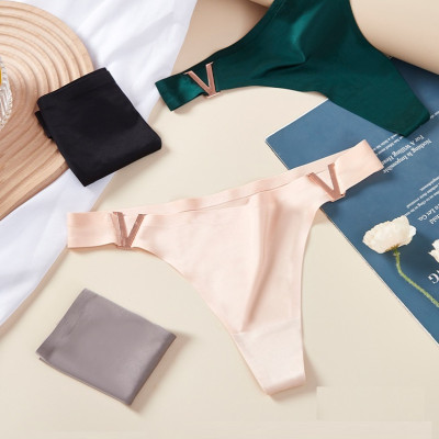 Quần Lót Nữ Lọt Khe Lụa Băng Khóa Chữ V 6073 – Quyến Rũ & Thoải Mái Tối Ưu