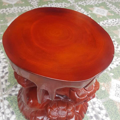 Tượng Đôn gỗ kê tượng mặt To Mới Đẹp hay làm ghế ngồi uống trà thích lắm ạ Size cái đôn cao 39cm x ngang 32cm Nghệ nhân tạo Tượng điêu khắc đôn gỗ trạm hoa kiểu tầng rất sang đẹp kê các tượng lên trưng trong nhà vừa sang vừa đẹp ạ