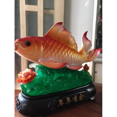 Tượng Cá Chép Đỏ Vẫy Đuôi Phong Thủy mới lớn đế hoa Size Dài 43cm Cao 32cm Sâu 15cm mệnh hỏa thổ ý nghĩa Anh Chị trưng tượng phòng khách ở nhà công ty ý nghĩa có cá có tiền ạ