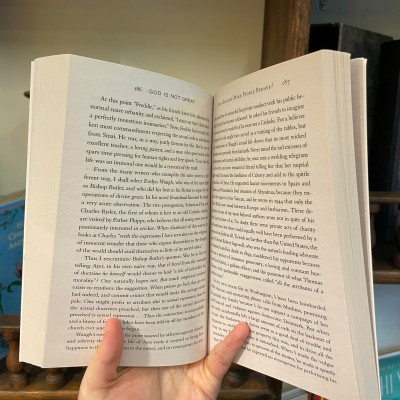 Sách - God Is Not Great: How Religion Poisons Everything - Christopher Hitchens | English Nonfiction